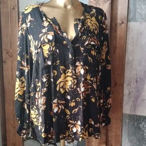 Melissa McCarthy blouse